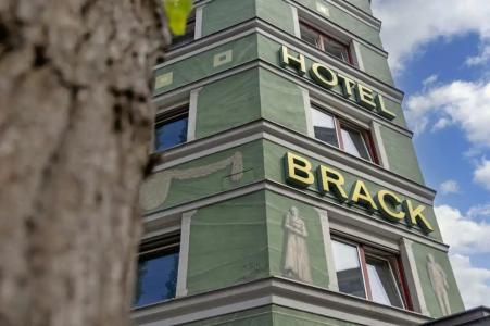 Brack - 4