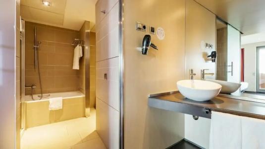 Ilunion Barcelona - 8