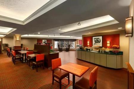 Hampton Inn Burlington - Colchester - 19