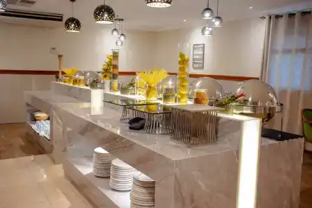 Vision Imperial - 32