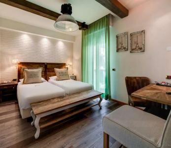 Best Western Maison B - 73