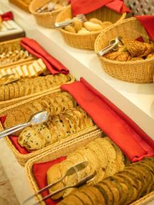 May Flower Apart - 18