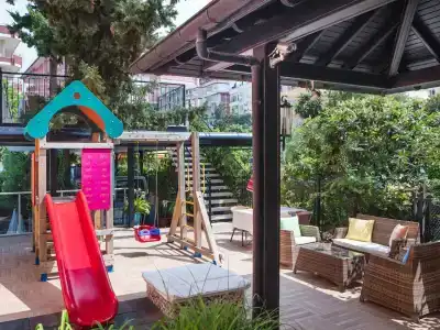 May Flower Apart - 8