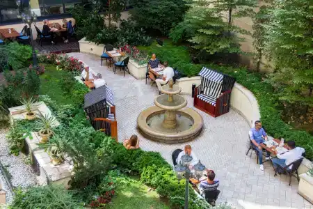 Queen's Court & Residence - 1