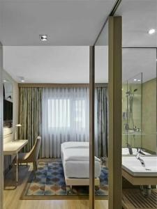 TITANIC Comfort Mitte - 44