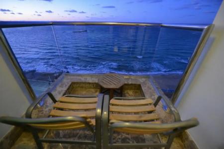 Hilton Alexandria Corniche - 38