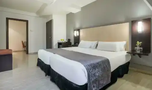 Ilunion Almirante - 96