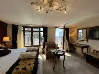 GLK PREMIER Regency Suites & Spa - 8