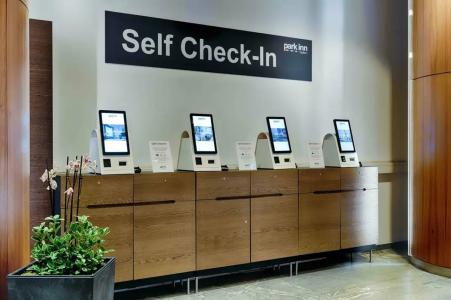 Park Inn by Radisson Berlin Alexanderplatz - 34