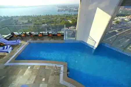 Ramada by Wyndham Abu Dhabi Corniche - 28