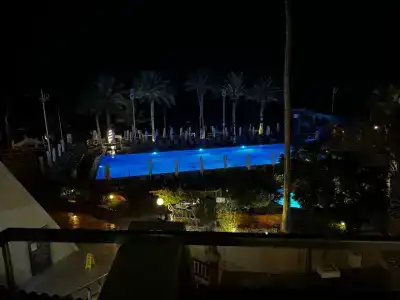 Golden Sands & Residences - 20