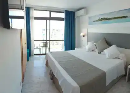 Amic Miraflores - 88