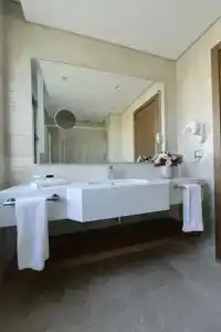 Holiday Inn Bursa - City Centre, an IHG - 9