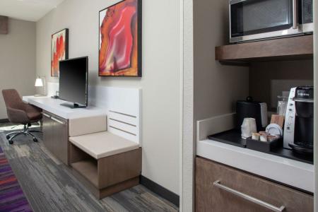 Hilton Garden Inn Charlotte Waverly - 21