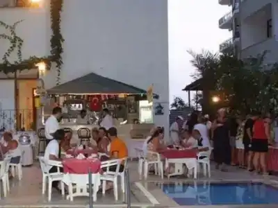 Kleopatra Celine - 29