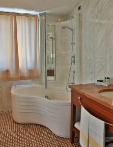 Best Western Nazionale - 62