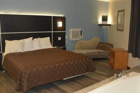 Lincoln Park Motel - 70