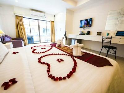 Armoni Patong Beach - 22
