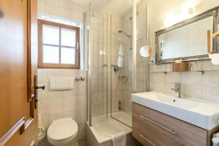 Blaue Gams ***S - 57