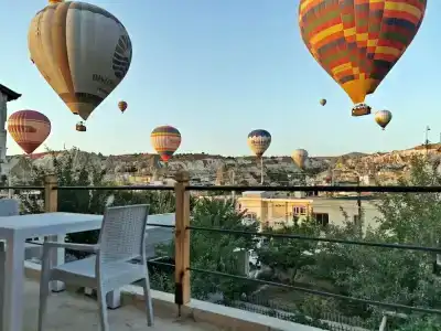 Falcon Cave Suites - 55