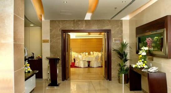 Landmark Grand - 40