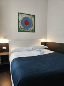 Ideal City Walk - 99