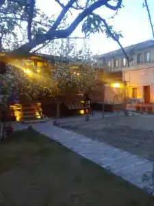 Falcon Cave Suites - 19