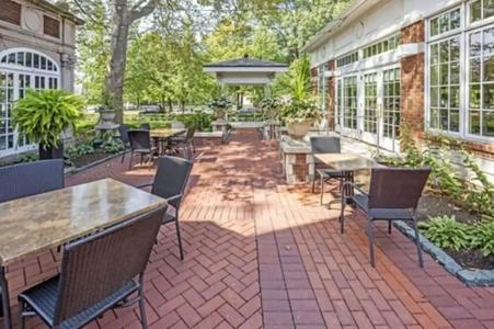 The Glidden House - 22