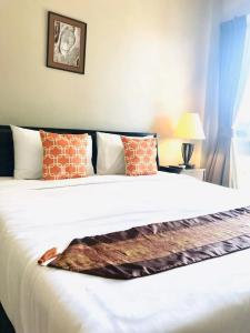 The Green Plaza - 90