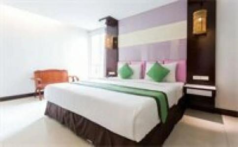 Cozi Inn, Bangkok - 16