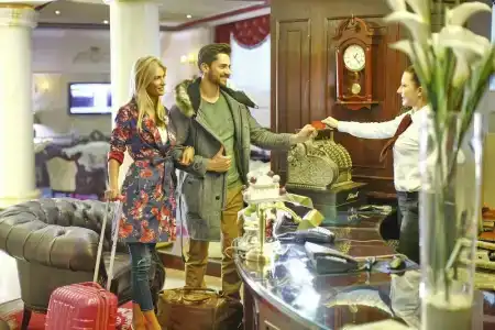 Queen's Astoria Design - 73