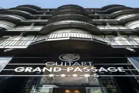 Guitart Grand Passage