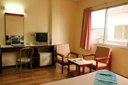 Chumphon Palace - 18