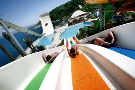 Pine Bay Holiday Resort - 86