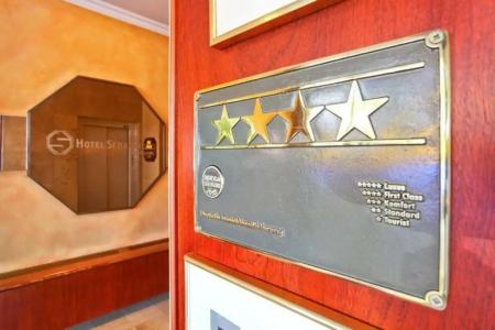 Senator Hamburg - 51