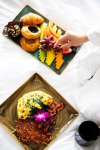 Omni Los Angeles California Plaza - 16