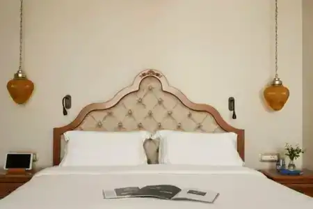 Legacy Gastro Suites - 12