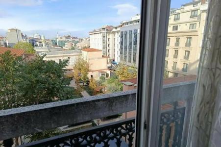 Golden Horn - 16