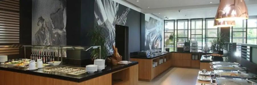 Courtyard by Marriott Wiesbaden-Nordenstadt - 43