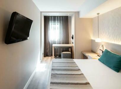 Catalonia Atenas - 46