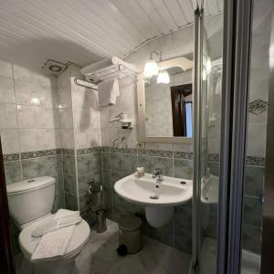 White Garden-Adult Only - 73