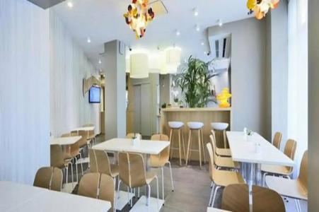 Kyriad Paris 18 - Porte de Clignancourt - Montmartre - 72