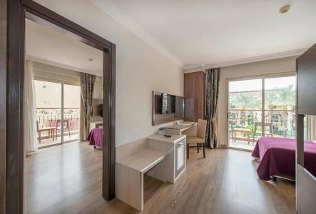 Crystal Aura Beach Resort & Spa - Ultimate All Inclusive - 54