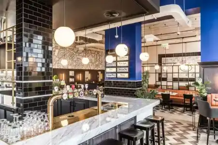 Park Inn by Radisson Dubai Motor City - 5