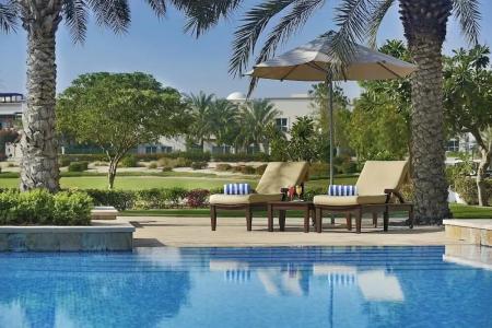 Address Montgomerie - 44