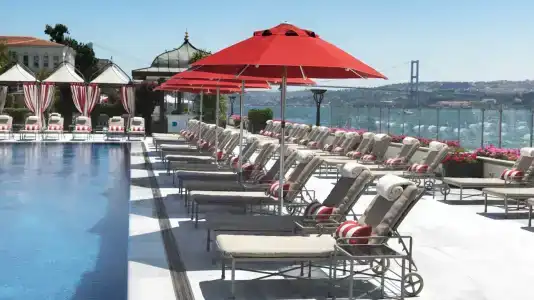 Four Seasons Istanbul at the Bosphorus - 12
