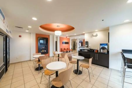 Motel 6-Laredo, TX - Airport - 27