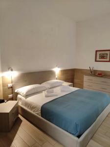 Ideal City Walk - 96