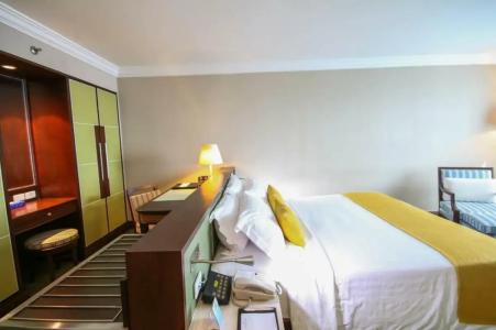 Golden Tulip Sovereign Bangkok - 64