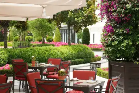 Four Seasons Istanbul at the Bosphorus - 68